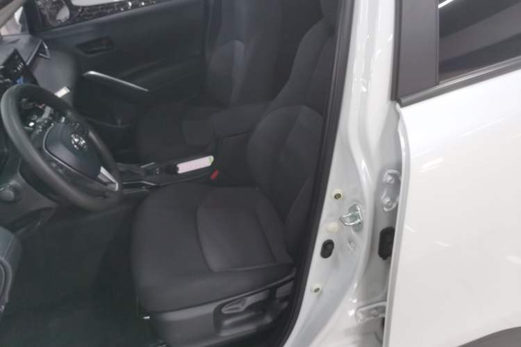 Used Toyota FRONTLANDER 2023 2.0L CVT Leading Edition Left Front Seat