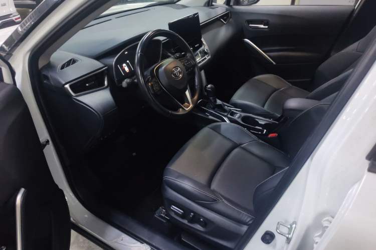 Used Toyota FRONTLANDER 2023 2.0L Smart Electric Hybrid Dual-Engine Deluxe Version Left Front Seat
