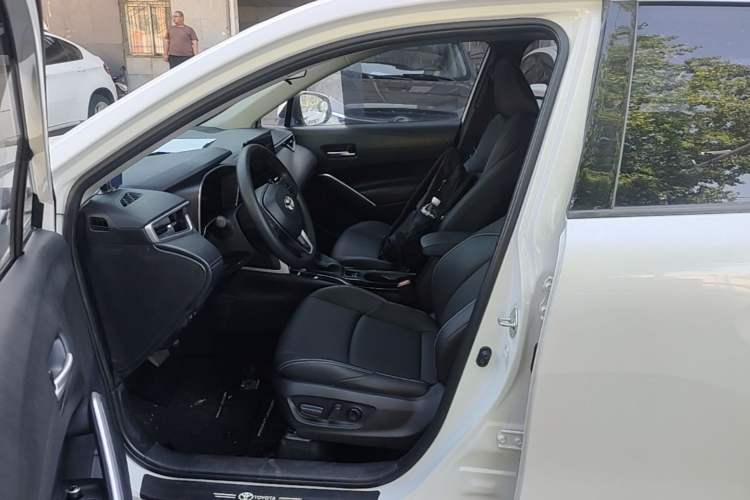 Used Toyota FRONTLANDER 2023 2.0L CVT Luxury Edition Left Front Seat