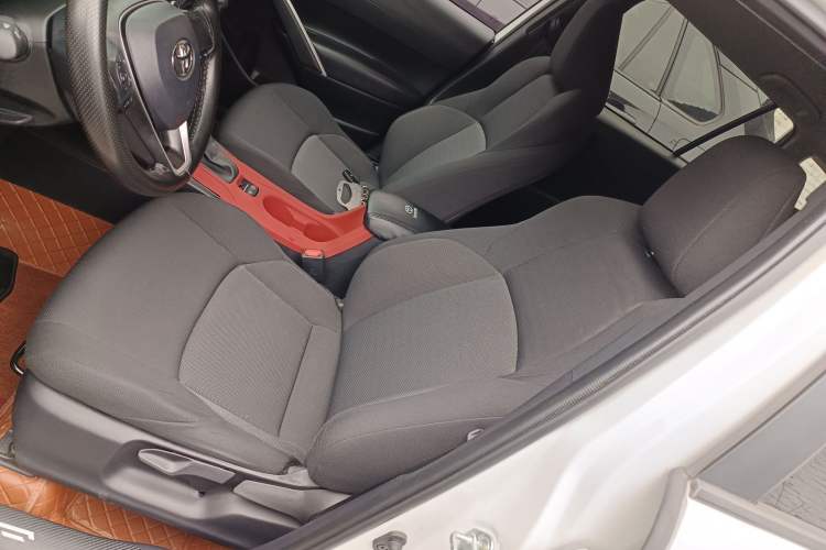 Used Toyota FRONTLANDER 2023 2.0L CVT Elite Edition Left Front Seat