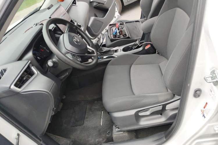 Used Toyota FRONTLANDER 2023 2.0L CVT Elite Edition Left Front Seat