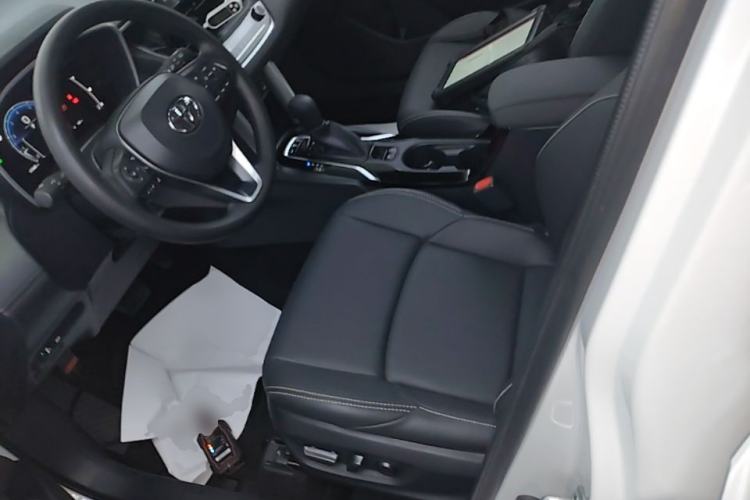 Used Toyota FRONTLANDER 2023 2.0L CVT Luxury Edition Left Front Seat