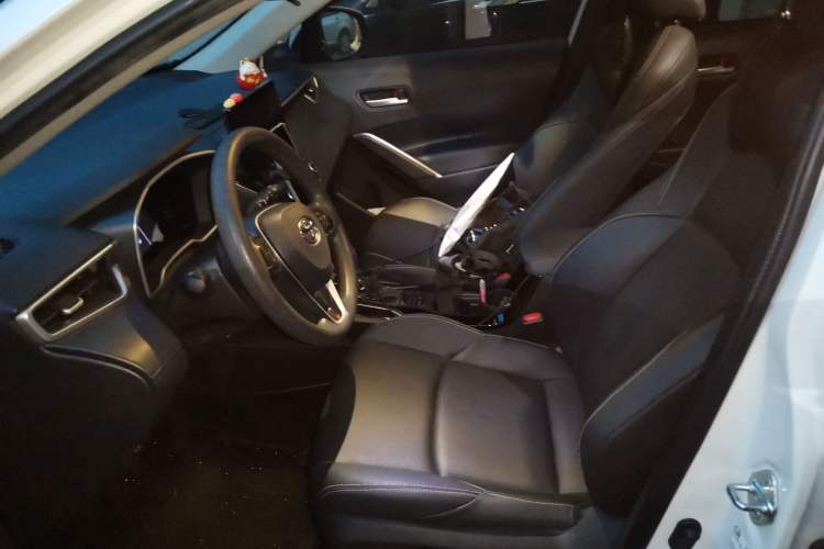 Used Toyota FRONTLANDER 2023 2.0L Smart Electric Hybrid Dual-Engine Luxury Edition Left Front Seat