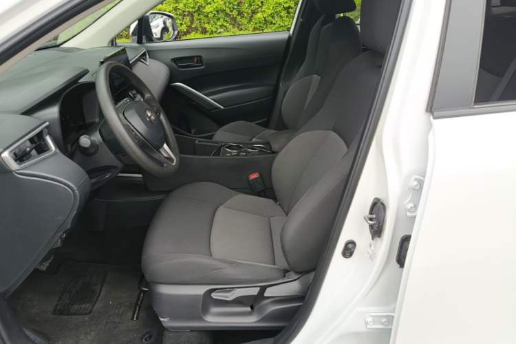 Used Toyota FRONTLANDER 2023 2.0L CVT Elite Edition Left Front Seat