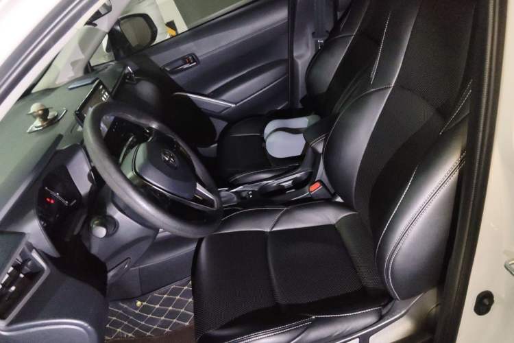 Used Toyota FRONTLANDER 2023 2.0L CVT Elite Edition Left Front Seat