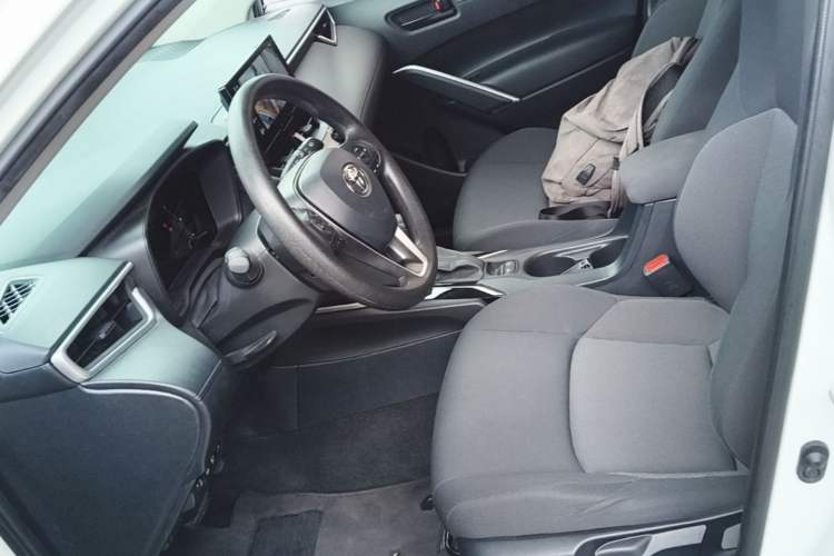 Used Toyota FRONTLANDER 2023 2.0L CVT Leading Edition Left Front Seat