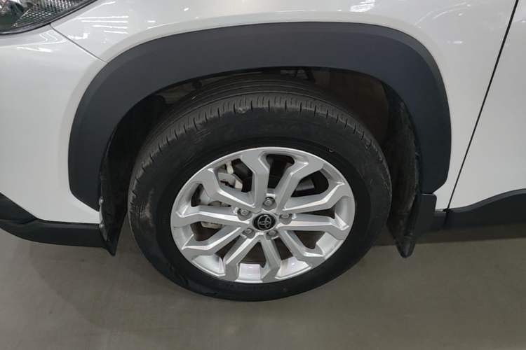 Used Toyota FRONTLANDER 2023 2.0L CVT Leading Edition Left Front Wheel Hub