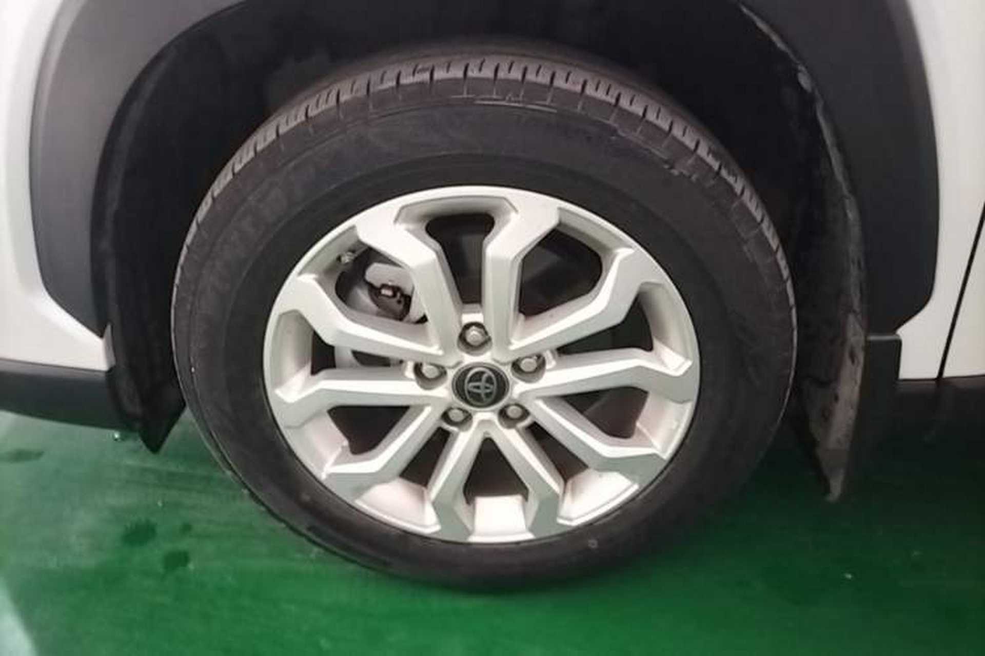 Used Toyota FRONTLANDER 2023 2.0L CVT Leading Edition Left Front Wheel Hub