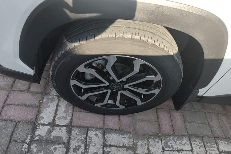 Used Toyota FRONTLANDER 2023 2.0L CVT Luxury Edition Left Front Wheel Hub