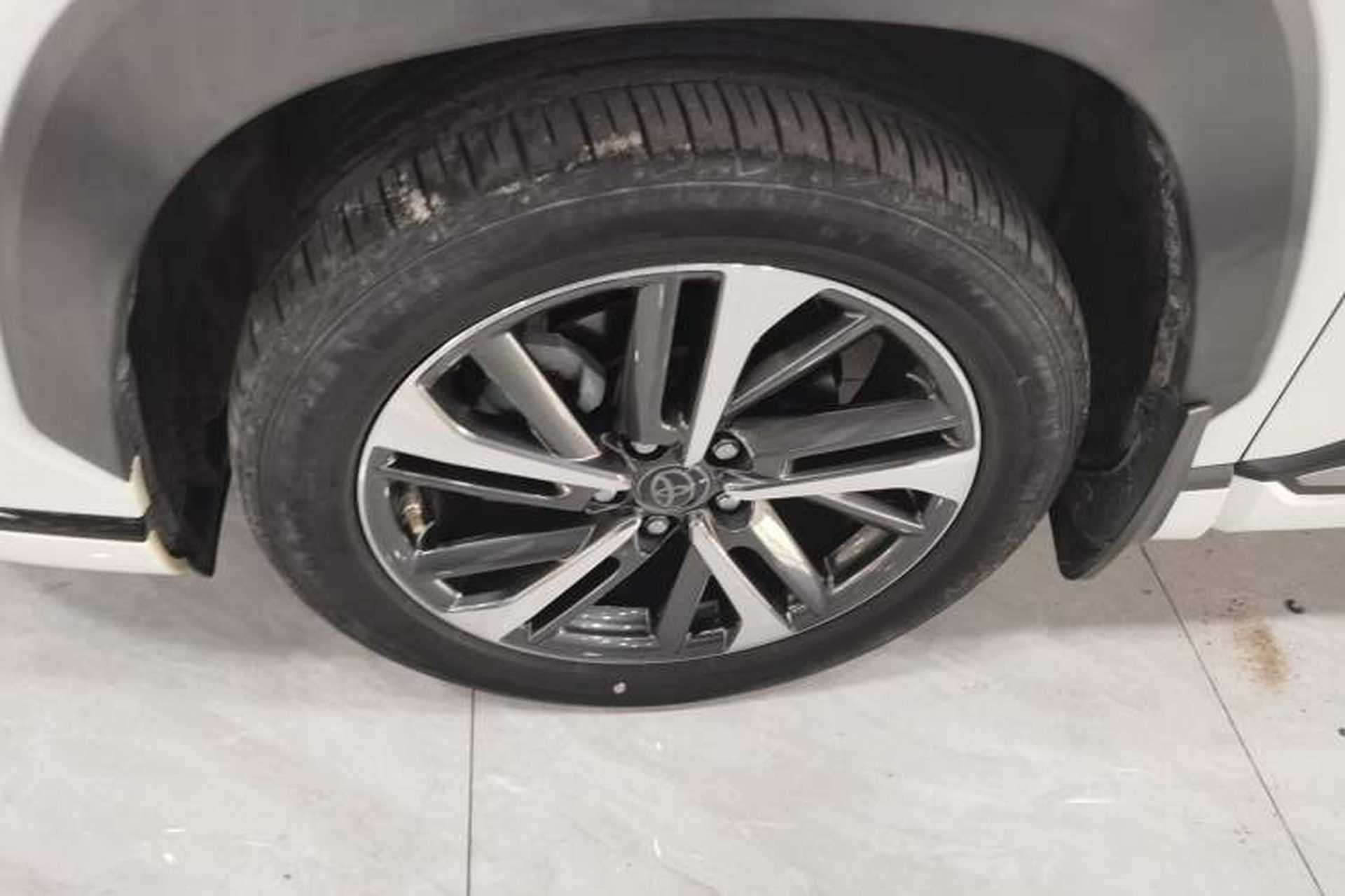 Used Toyota FRONTLANDER 2023 2.0L CVT Sport Edition Left Front Wheel Hub