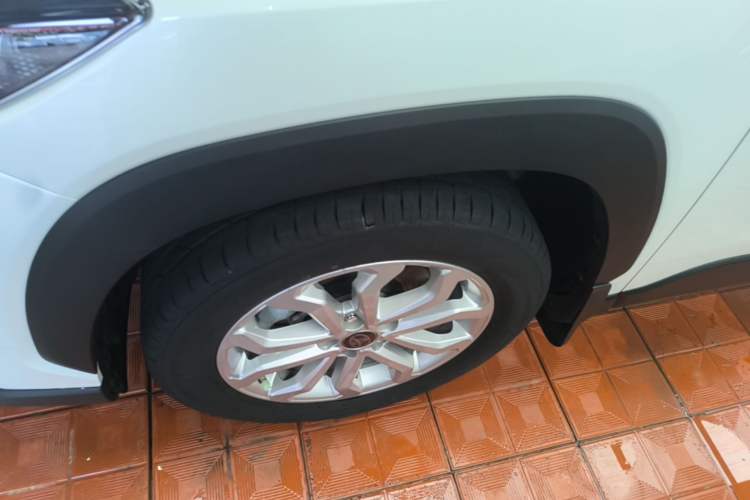 Used Toyota FRONTLANDER 2023 2.0L CVT Elite Edition Left Front Wheel Hub