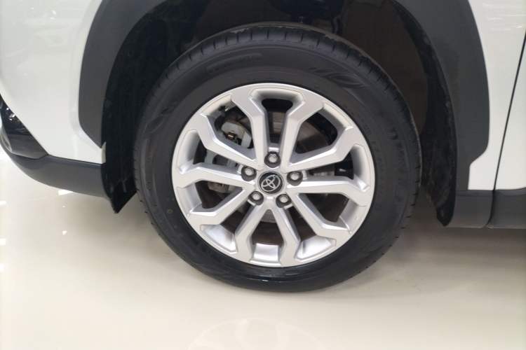Used Toyota FRONTLANDER 2023 2.0L CVT Elite Edition Left Front Wheel Hub
