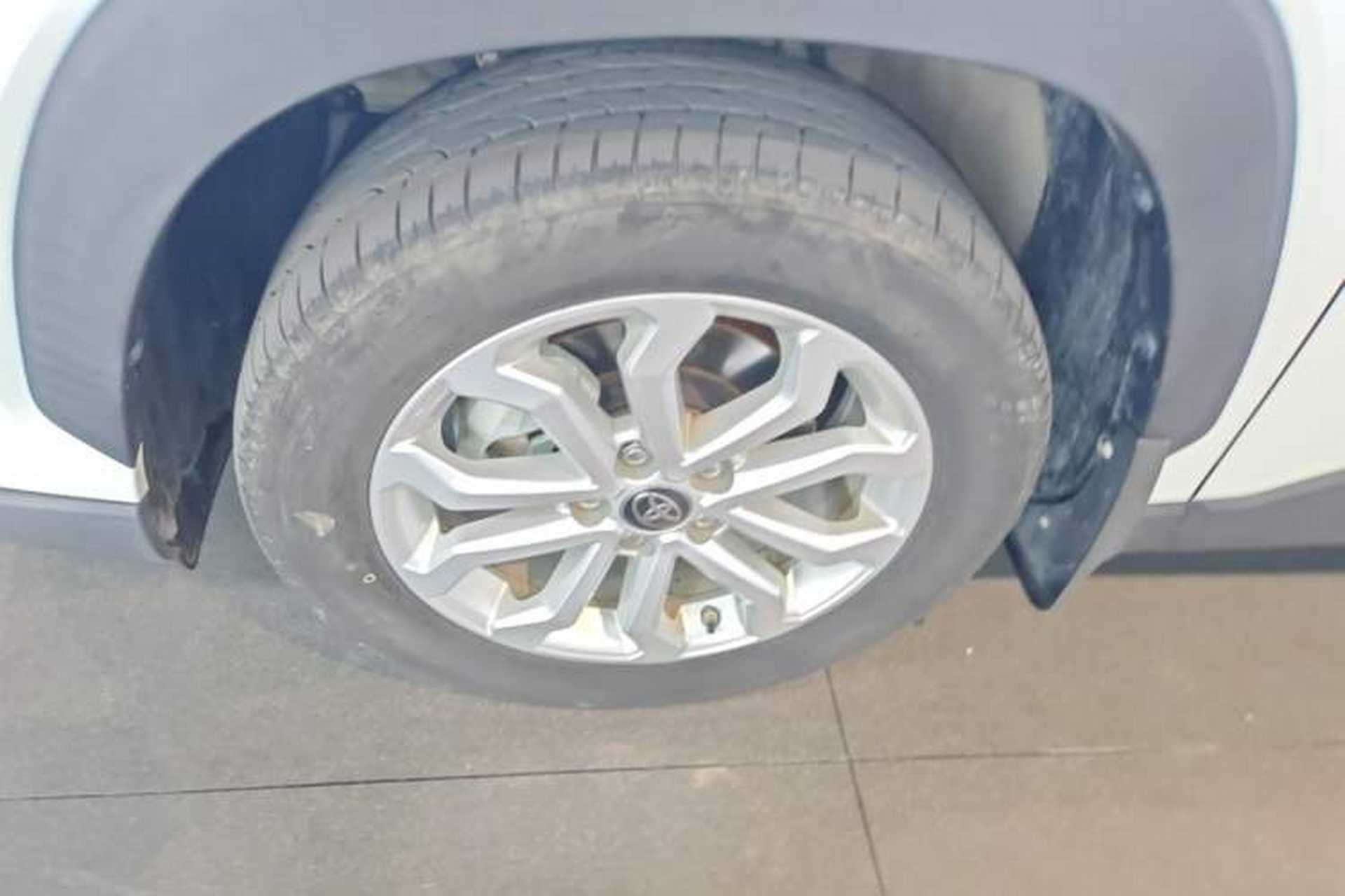 Used Toyota FRONTLANDER 2023 2.0L CVT Elite Edition Left Front Wheel Hub