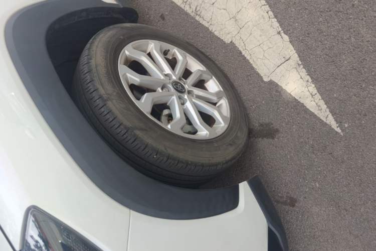 Used Toyota FRONTLANDER 2023 2.0L CVT Elite Edition Left Front Wheel Hub