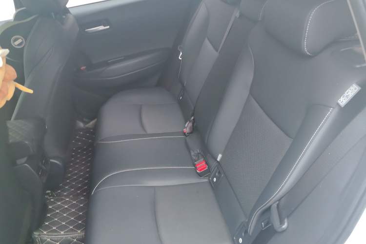 Used Toyota FRONTLANDER 2023 2.0L Smart Electric Hybrid Dual-Engine Luxury Edition Left Rear Seat