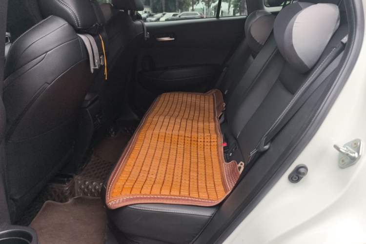 Used Toyota FRONTLANDER 2023 2.0L Smart Electric Hybrid Dual-Engine Luxury Edition Left Rear Seat
