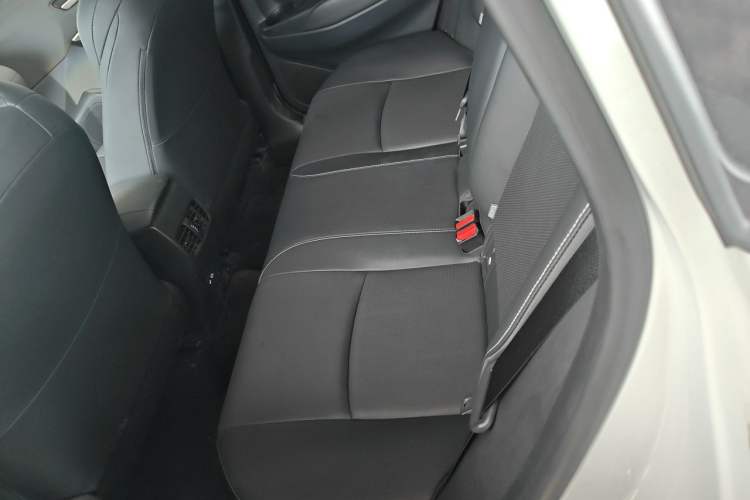 Used Toyota FRONTLANDER 2023 2.0L Smart Electric Hybrid Dual-Engine Luxury Edition Left Rear Seat