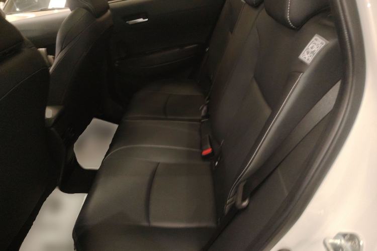 Used Toyota FRONTLANDER 2023 2.0L Smart Electric Hybrid Dual-Engine Deluxe Version Left Rear Seat