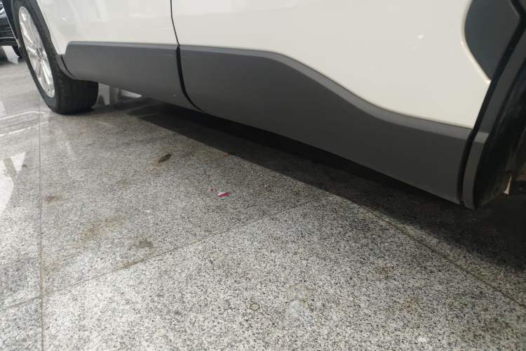 Used Toyota FRONTLANDER 2023 2.0L CVT Leading Edition Left Side Sill