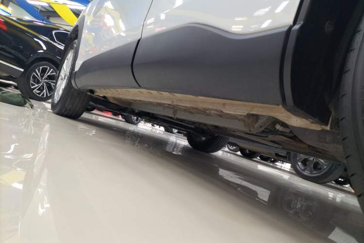 Used Toyota FRONTLANDER 2023 2.0L CVT Elite Edition Left Side Sill