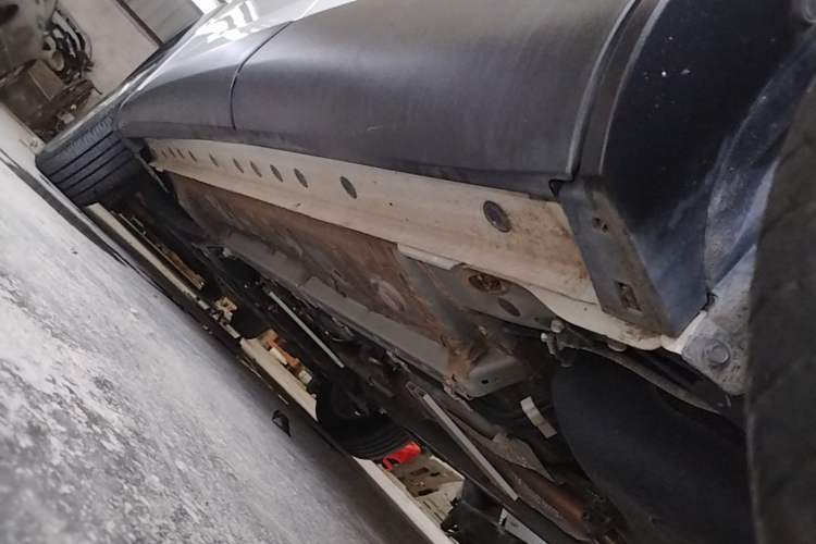 Used Toyota FRONTLANDER 2023 2.0L CVT Elite Edition Left Side Sill