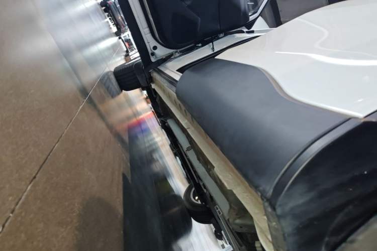 Used Toyota FRONTLANDER 2023 2.0L CVT Elite Edition Left Side Sill