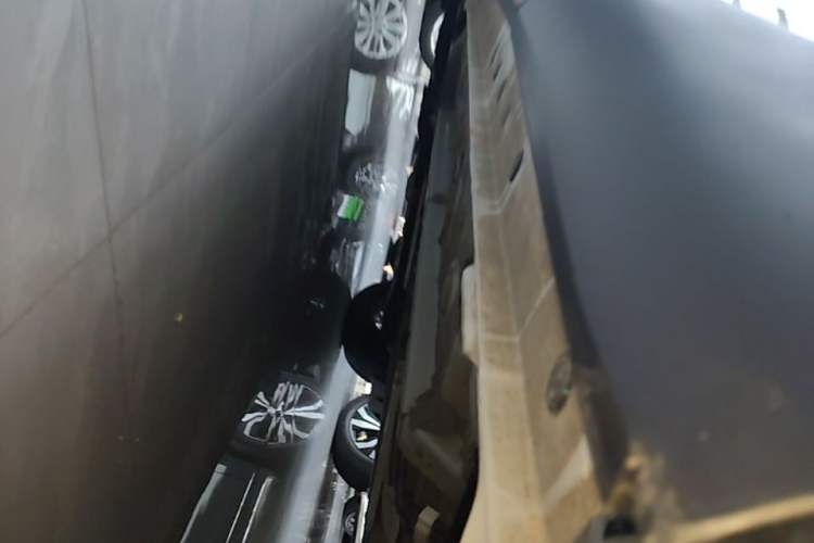 Used Toyota FRONTLANDER 2023 2.0L CVT Luxury Edition Left Side Sill