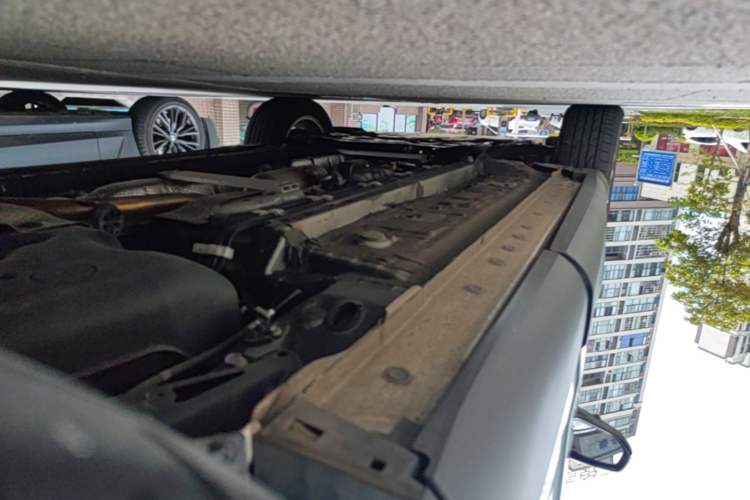 Used Toyota FRONTLANDER 2023 2.0L CVT Elite Edition Left Side Sill