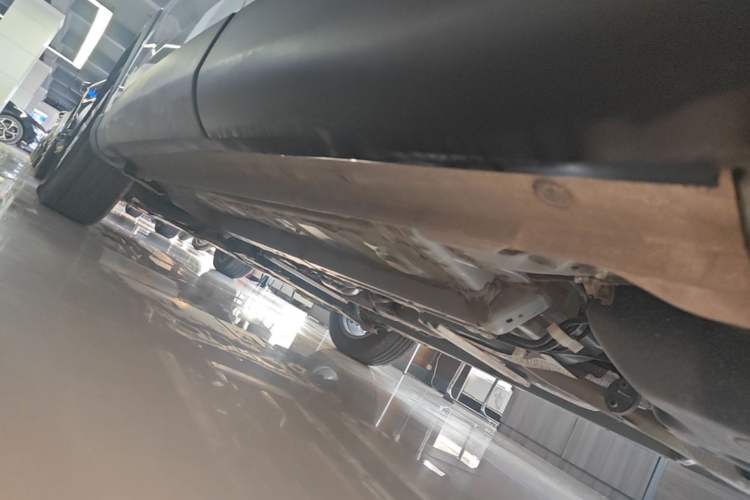 Used Toyota FRONTLANDER 2023 2.0L CVT Elite Edition Left Side Sill