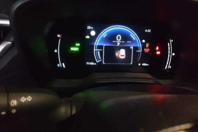 Used Toyota FRONTLANDER 2023 2.0L Smart Electric Hybrid Dual-Engine Leading Edition Odometer Close Up
