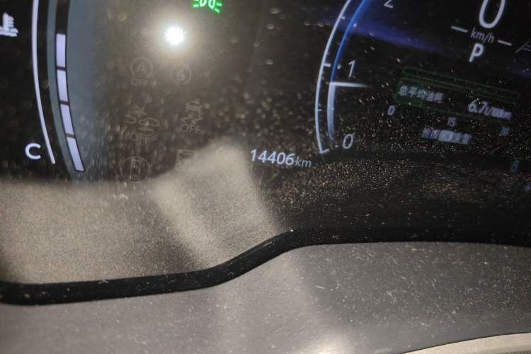 Used Toyota FRONTLANDER 2023 2.0L CVT Luxury Edition Odometer Close Up