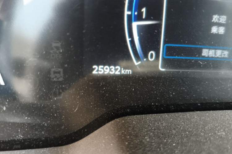 Used Toyota FRONTLANDER 2023 2.0L CVT Luxury Edition Odometer Close Up