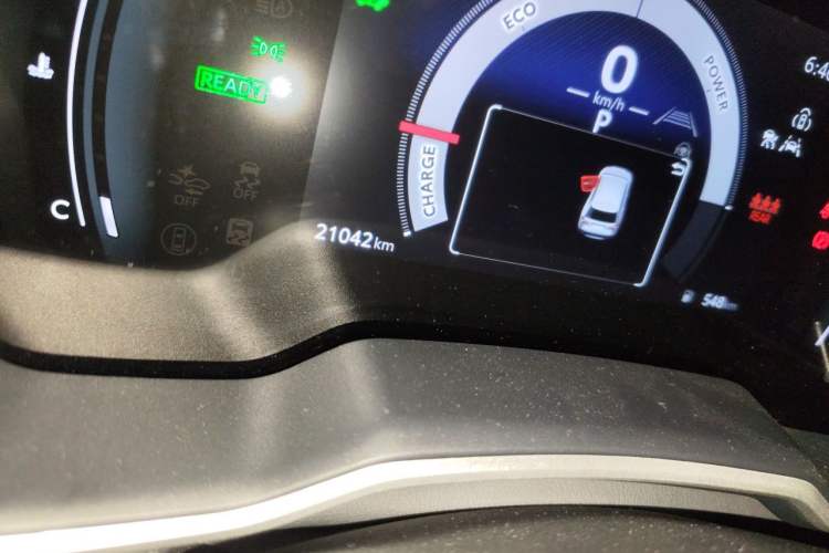 Used Toyota FRONTLANDER 2023 2.0L Smart Electric Hybrid Dual-Engine Luxury Edition Odometer Close Up