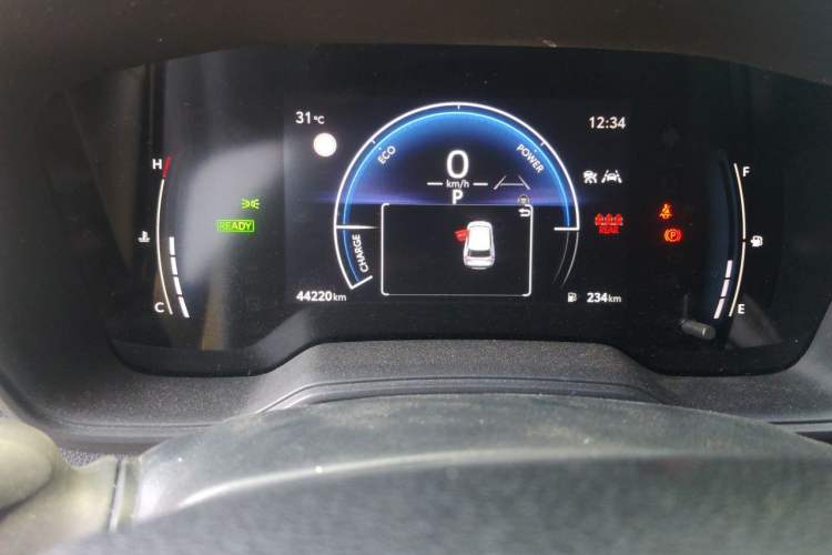 Used Toyota FRONTLANDER 2023 2.0L Smart Electric Hybrid Dual-Engine Leading Edition Odometer Close Up