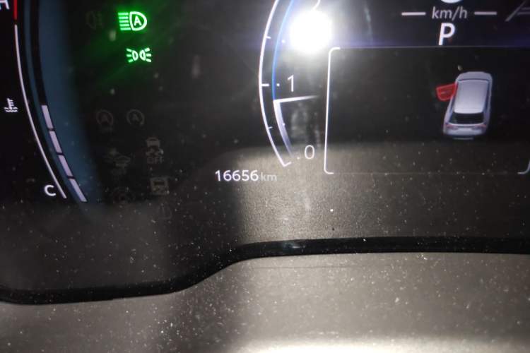 Used Toyota FRONTLANDER 2023 2.0L CVT Leading Edition Odometer Close Up