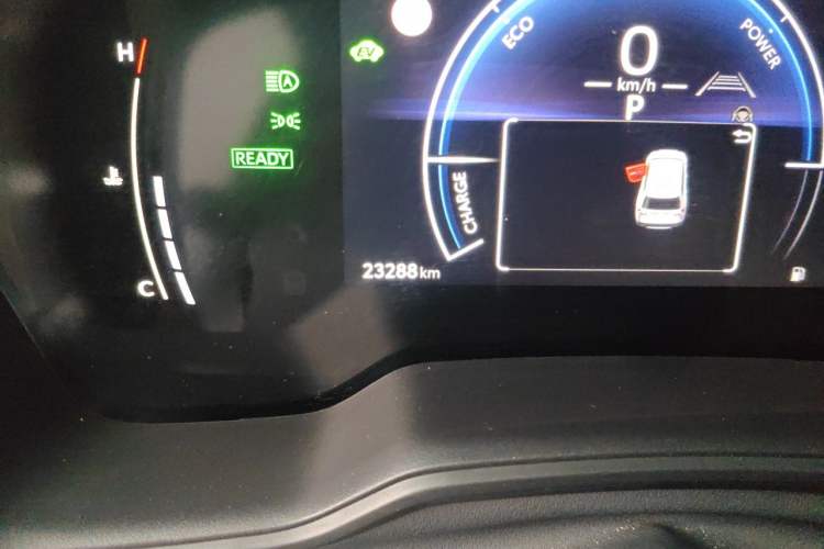 Used Toyota FRONTLANDER 2023 2.0L Smart Electric Hybrid Dual-Engine Leading Edition Odometer Close Up