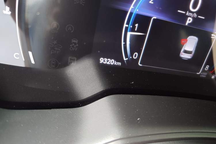 Used Toyota FRONTLANDER 2023 2.0L CVT Elite Edition Odometer Close Up