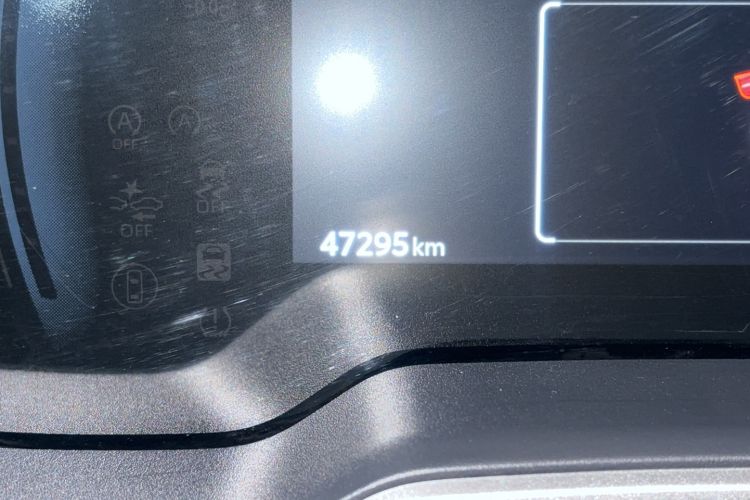 Used Toyota FRONTLANDER 2023 2.0L CVT Luxury Edition Odometer Close Up