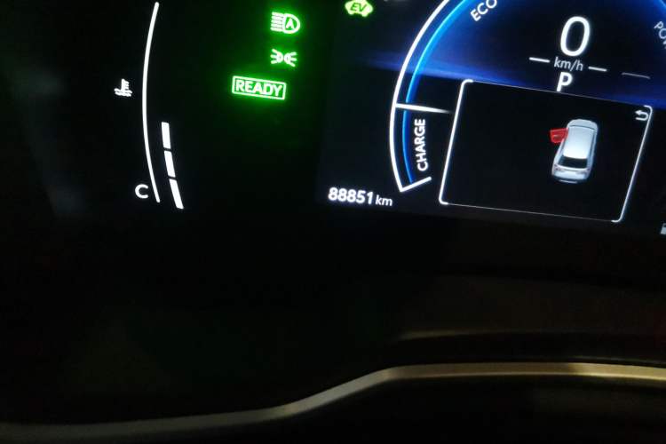 Used Toyota FRONTLANDER 2023 2.0L Smart Electric Hybrid Dual-Engine Luxury Edition Odometer Close Up