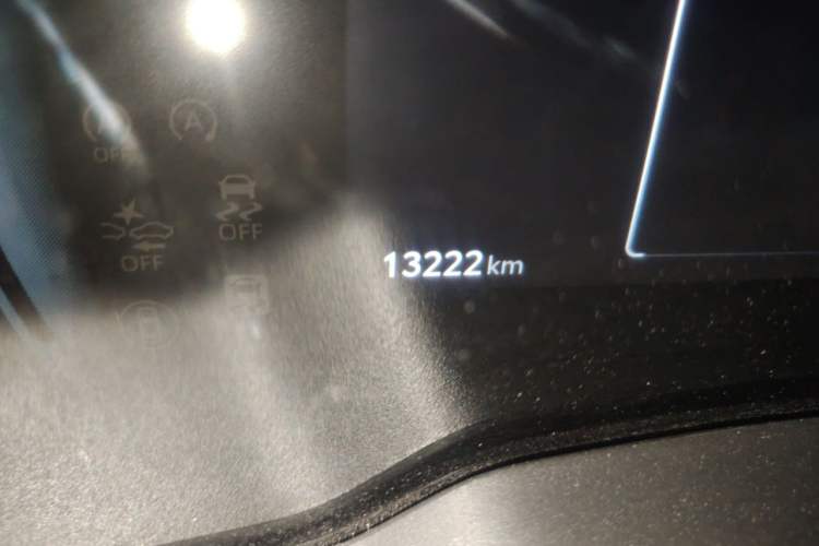 Used Toyota FRONTLANDER 2023 2.0L CVT Leading Edition Odometer Close Up