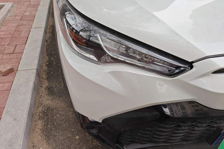 Used Toyota FRONTLANDER 2023 2.0L Smart Electric Hybrid Dual-Engine Leading Edition Right Front Headlight