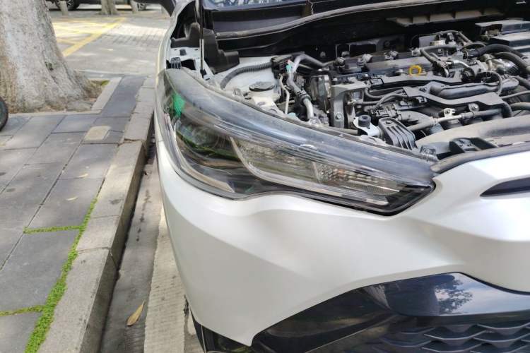Used Toyota FRONTLANDER 2023 2.0L CVT Leading Edition Right Front Headlight