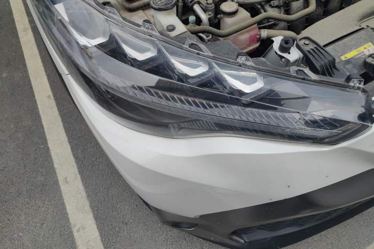 Used Toyota FRONTLANDER 2023 2.0L Smart Electric Hybrid Dual-Engine Luxury Edition Right Front Headlight