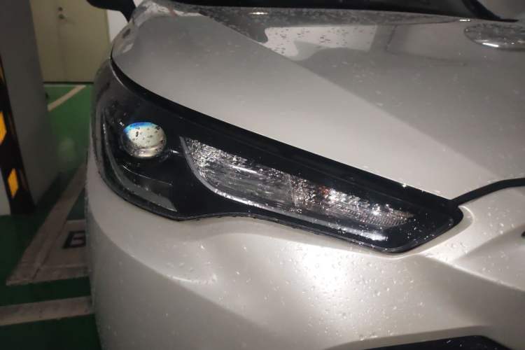Used Toyota FRONTLANDER 2023 2.0L CVT Leading Edition Right Front Headlight