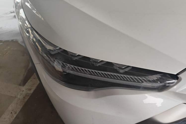 Used Toyota FRONTLANDER 2023 2.0L Smart Electric Hybrid Dual-Engine Luxury Edition Right Front Headlight