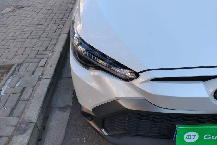 Used Toyota FRONTLANDER 2023 2.0L CVT Luxury Edition Right Front Headlight