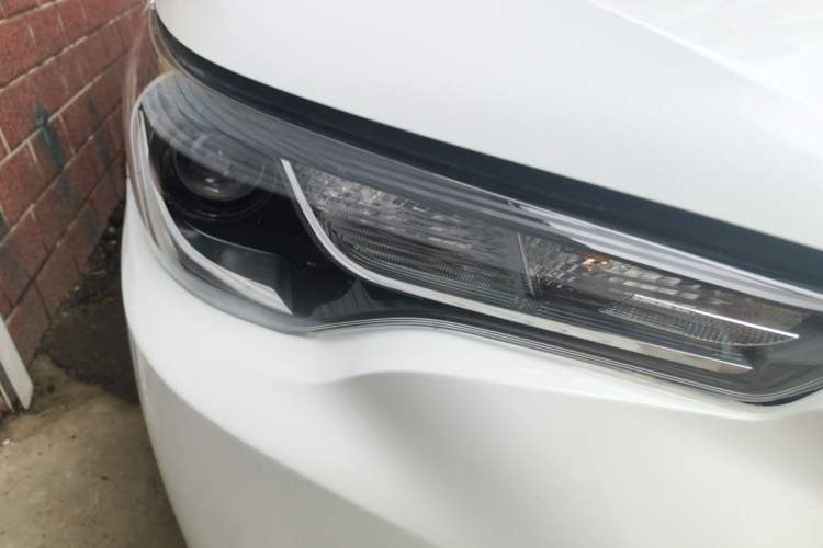 Used Toyota FRONTLANDER 2023 2.0L CVT Elite Edition Right Front Headlight