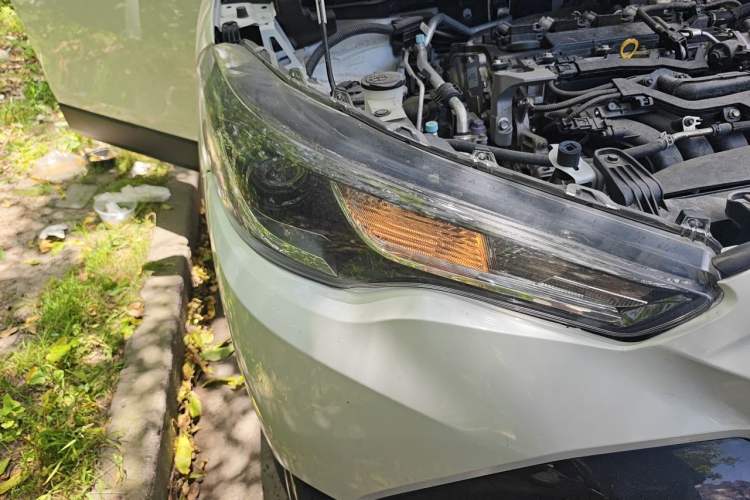 Used Toyota FRONTLANDER 2023 2.0L CVT Leading Edition Right Front Headlight