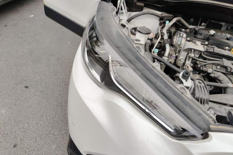 Used Toyota FRONTLANDER 2023 2.0L CVT Elite Edition Right Front Headlight