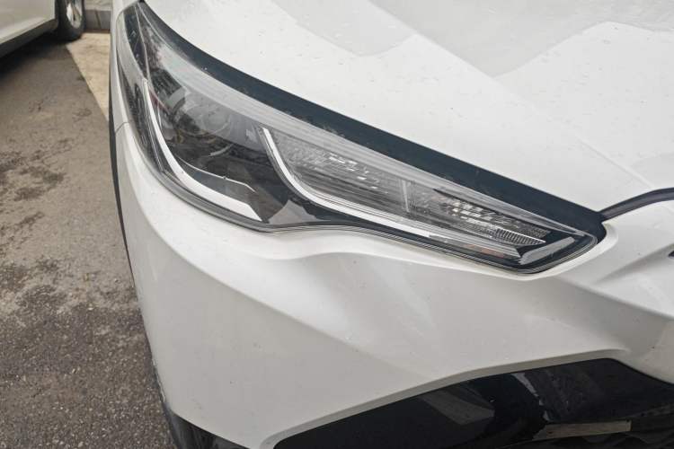 Used Toyota FRONTLANDER 2023 2.0L CVT Elite Edition Right Front Headlight